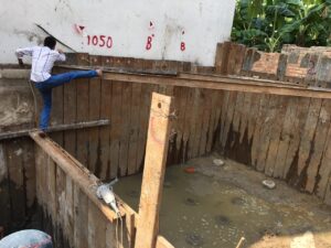 Hệ thống cừ thép C giúp gia cố nền móng, đảm bảo an toàn và chất lượng cho công trình.