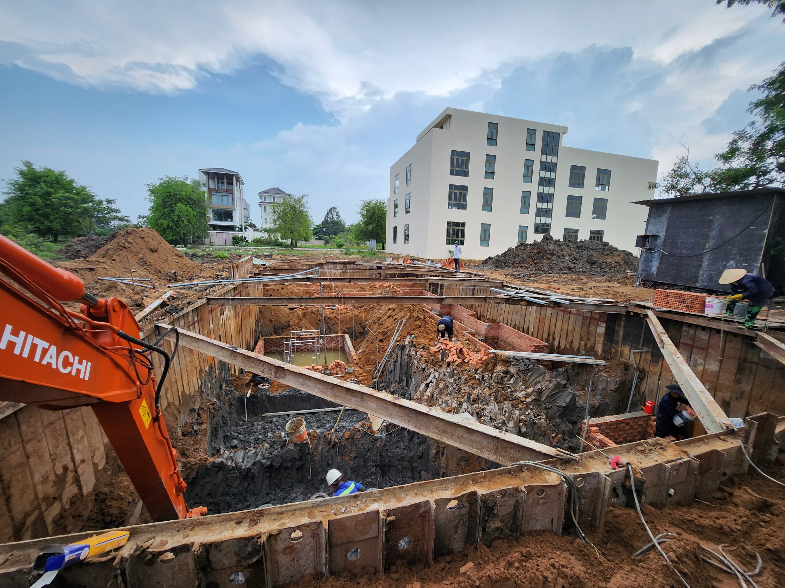 Thi Công Tầng Hầm Tại TP.HCM – Xây Dựng Phạm Tường